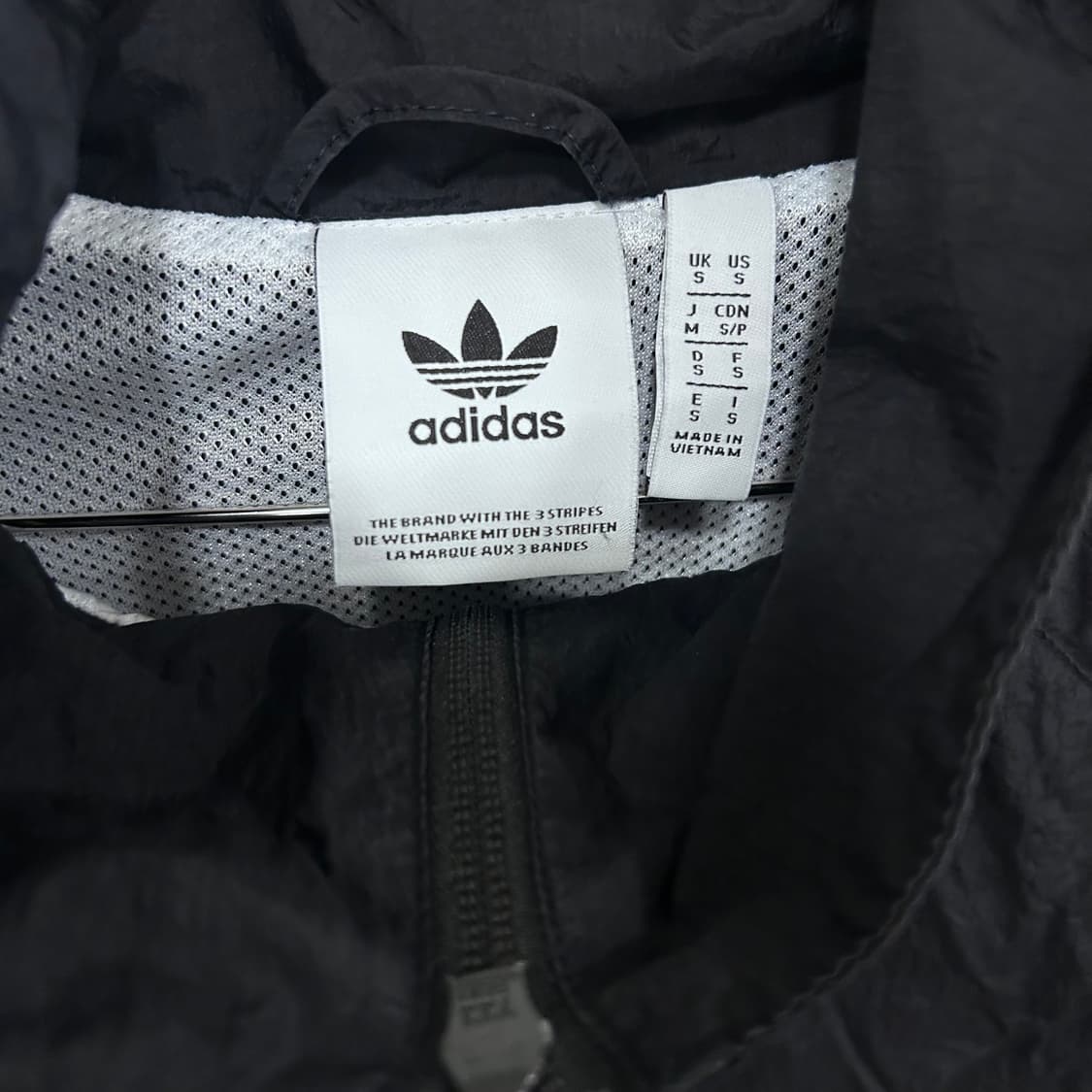 아디다스 오리지널 올드스쿨 빅로고 래글런 바람막이 상품이미지3