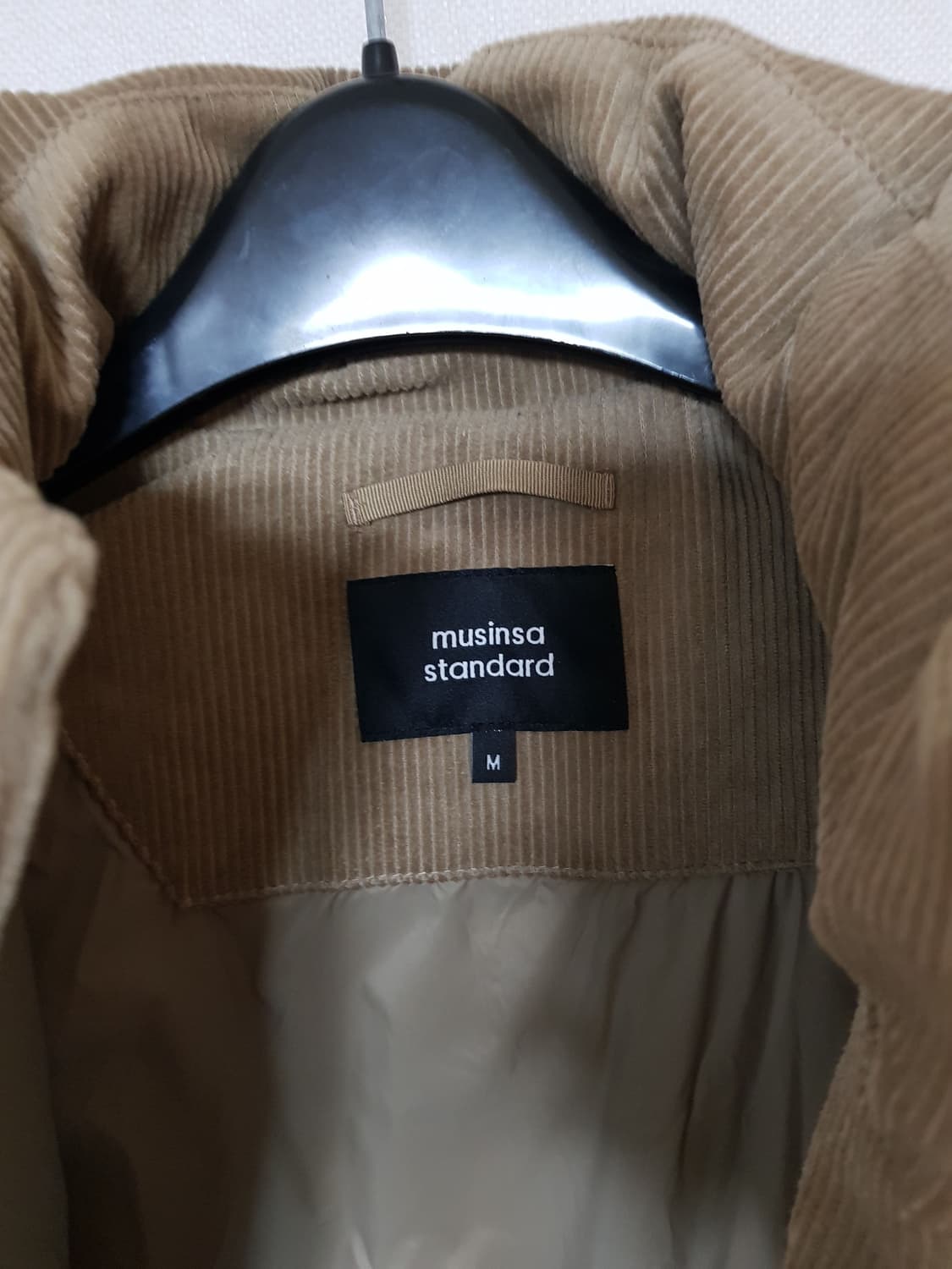 무신사 스탠다드 푸퍼 코듀로이 패딩 베이지 상품이미지4