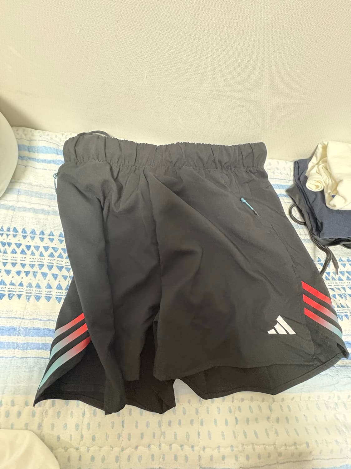 아디다스 반바지 상품이미지1