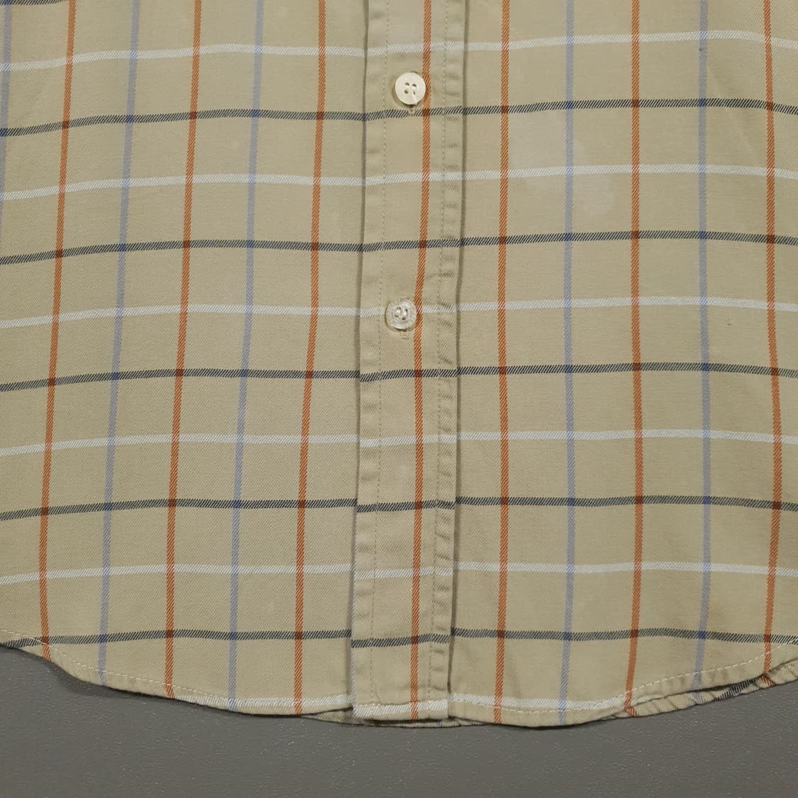 실측 L) 버버리 런던 크레스트 포켓 멀티컬러 버튼다운 노바체크 셔츠 상품이미지4