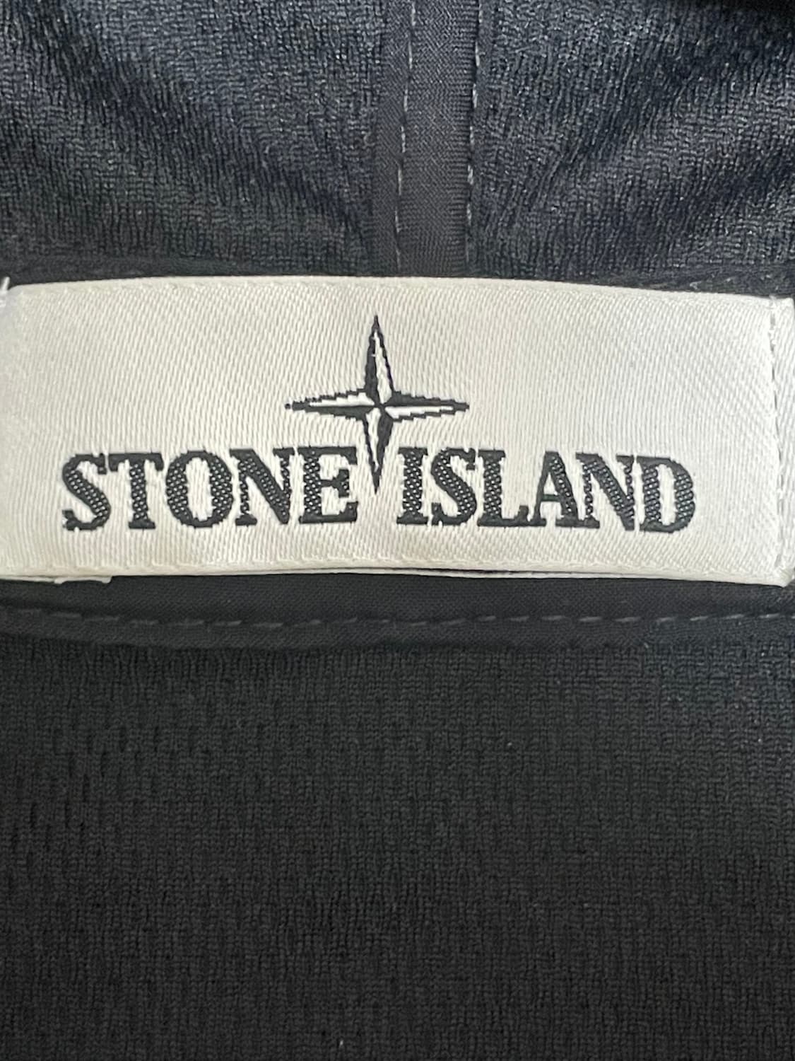 [ S ] 정품 스톤아일랜드 라이트 소프트쉘 블랙 상품이미지3