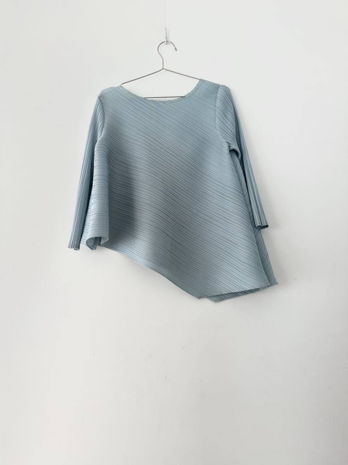 ontour fly pleats top / sky blue 상품이미지4