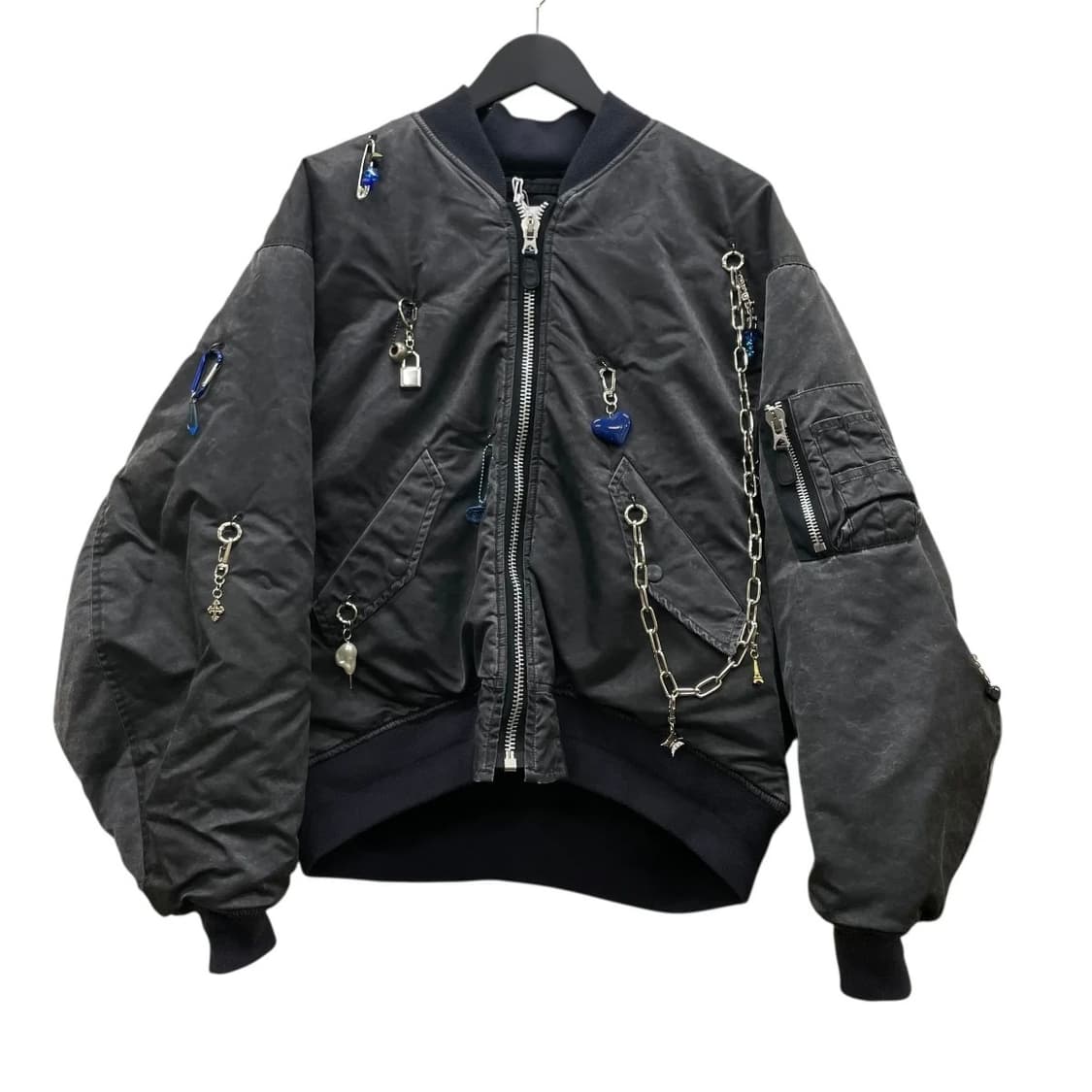 doublet KEY CHAIN DECORATED BOMBER JACKE 상품이미지1