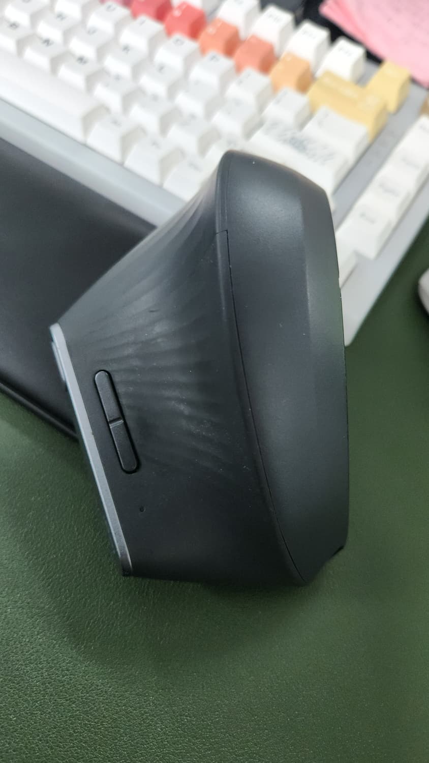 # 로지텍 MX Vertical 버티컬 마우스 / 인체공학마우스 어고노믹 상품이미지10