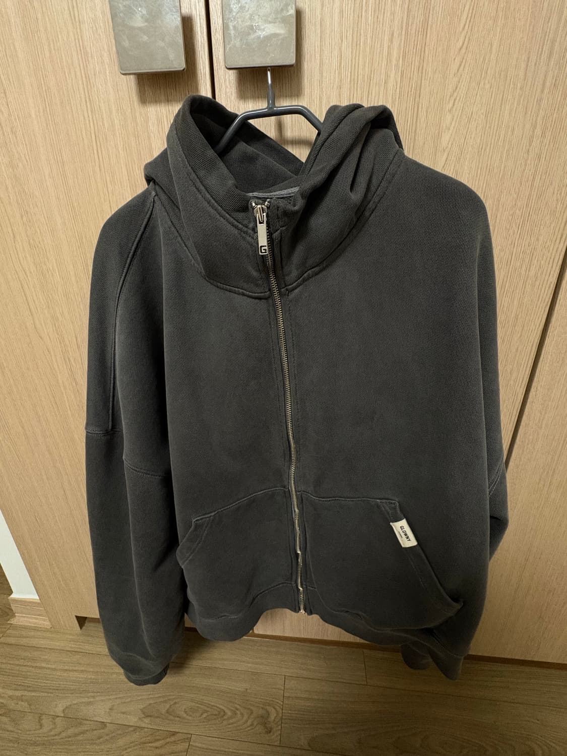 글로니 클래식 워시드 후드집업 차콜 상품이미지4