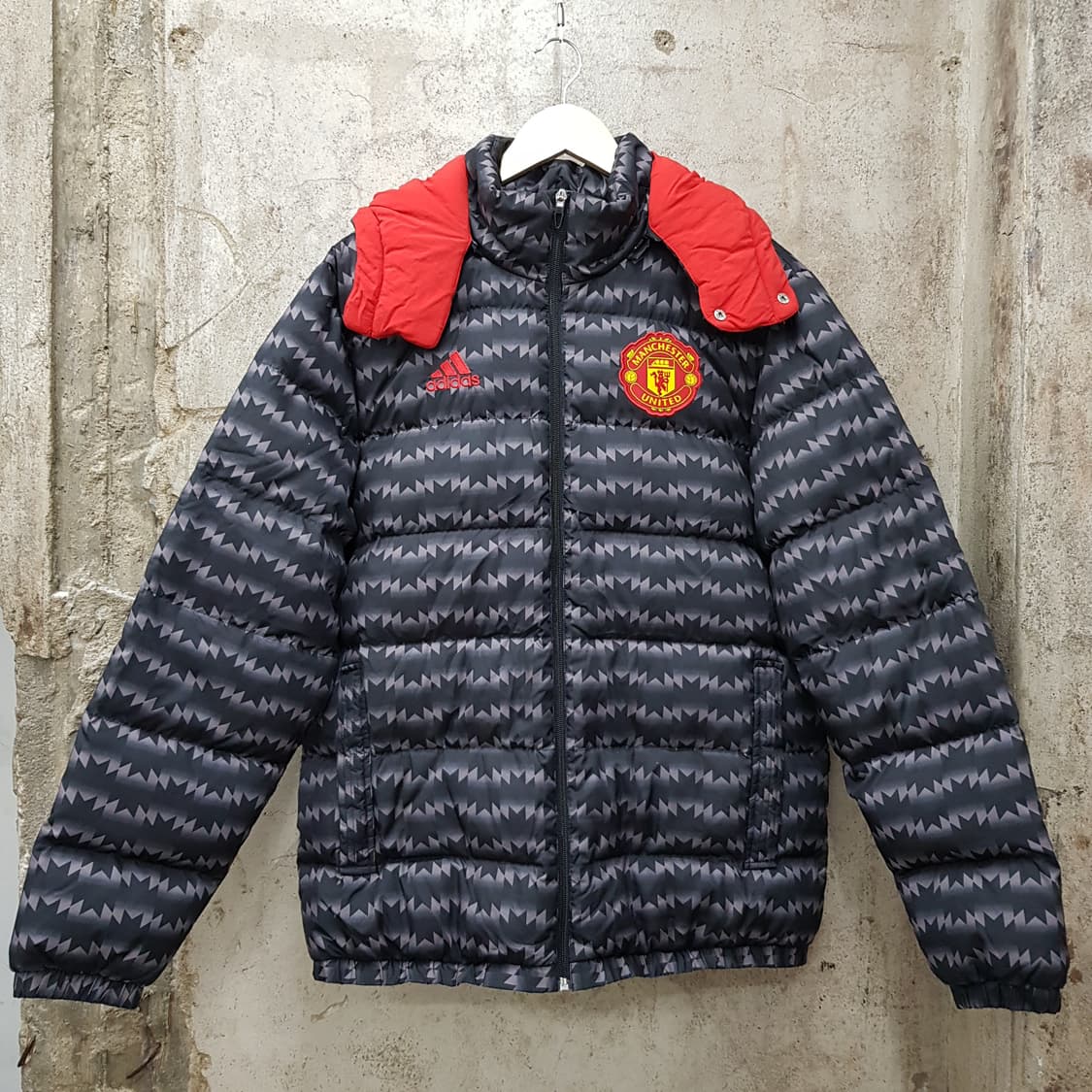 아디다스 맨체스터 유나이티드(MUFC) 패딩 105사이즈  상품이미지1