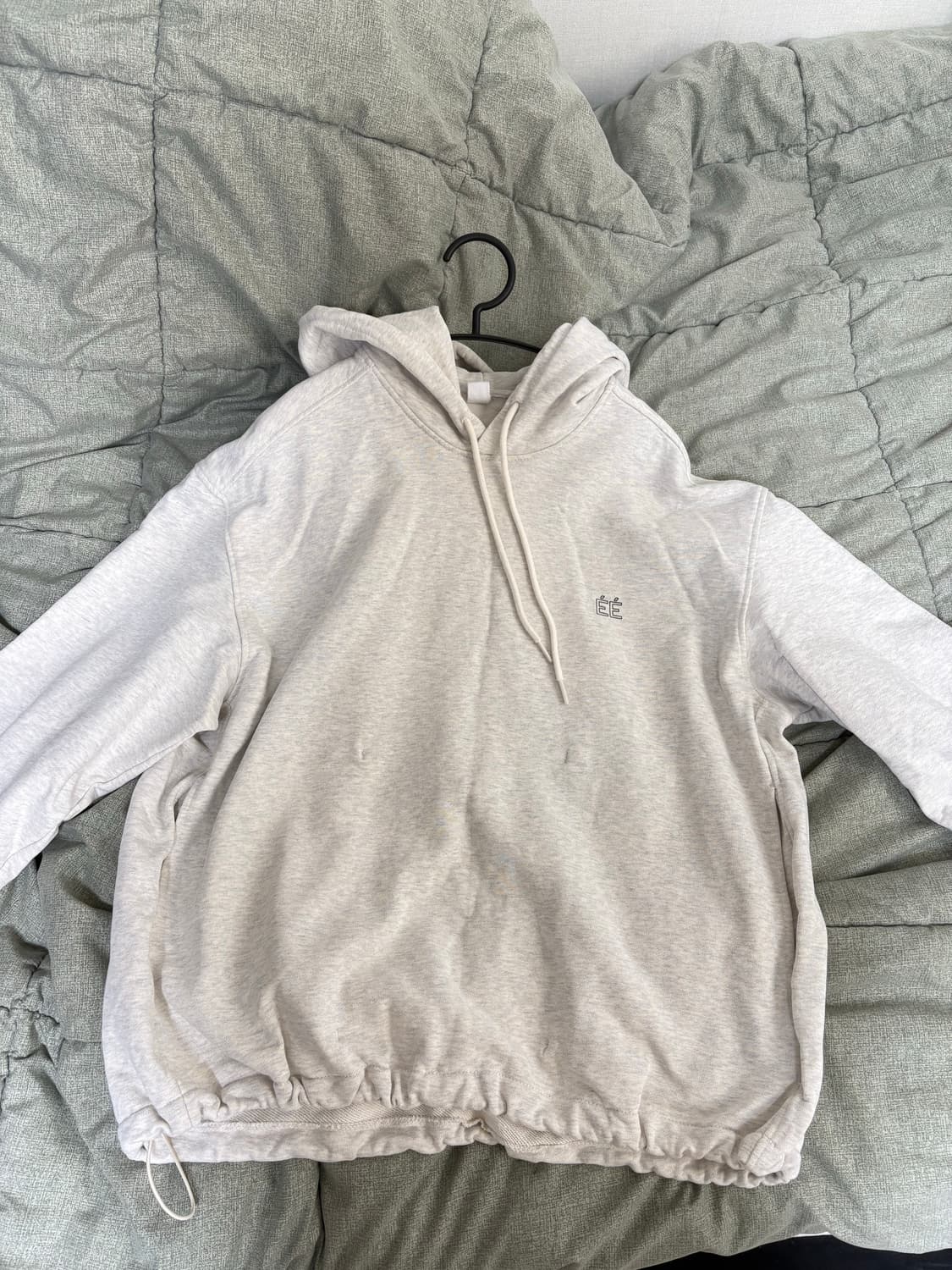 누마레 EE LOGO HOODED SWEATSHIRTS OATMEAL 상품이미지6