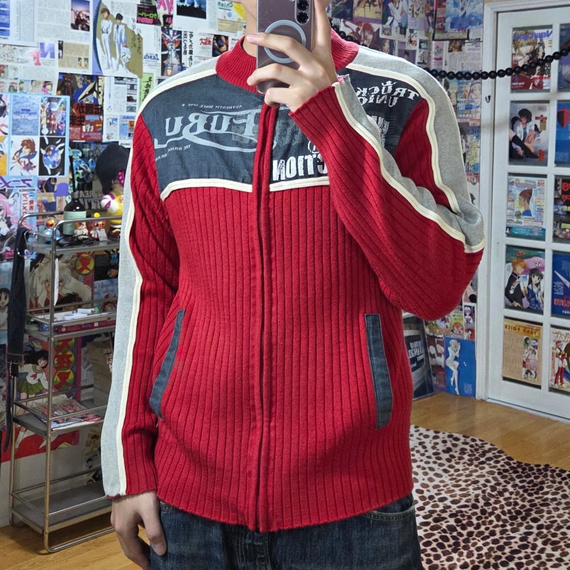후부 데님 배색 레드 니트 집업  상품이미지1