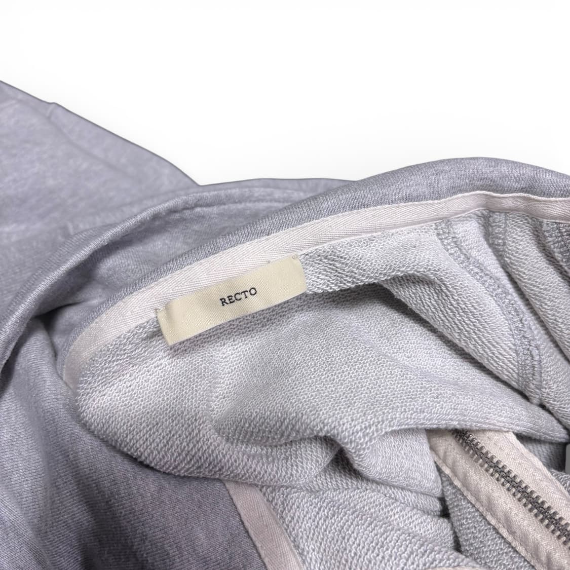 FREE 렉토 RECTO 그레이 반집업 맨투맨 상품이미지4