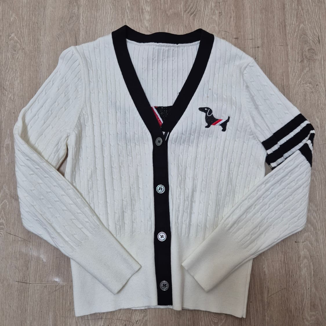 톰브라운 강아지로고 4선 니트 가디건 상품이미지1