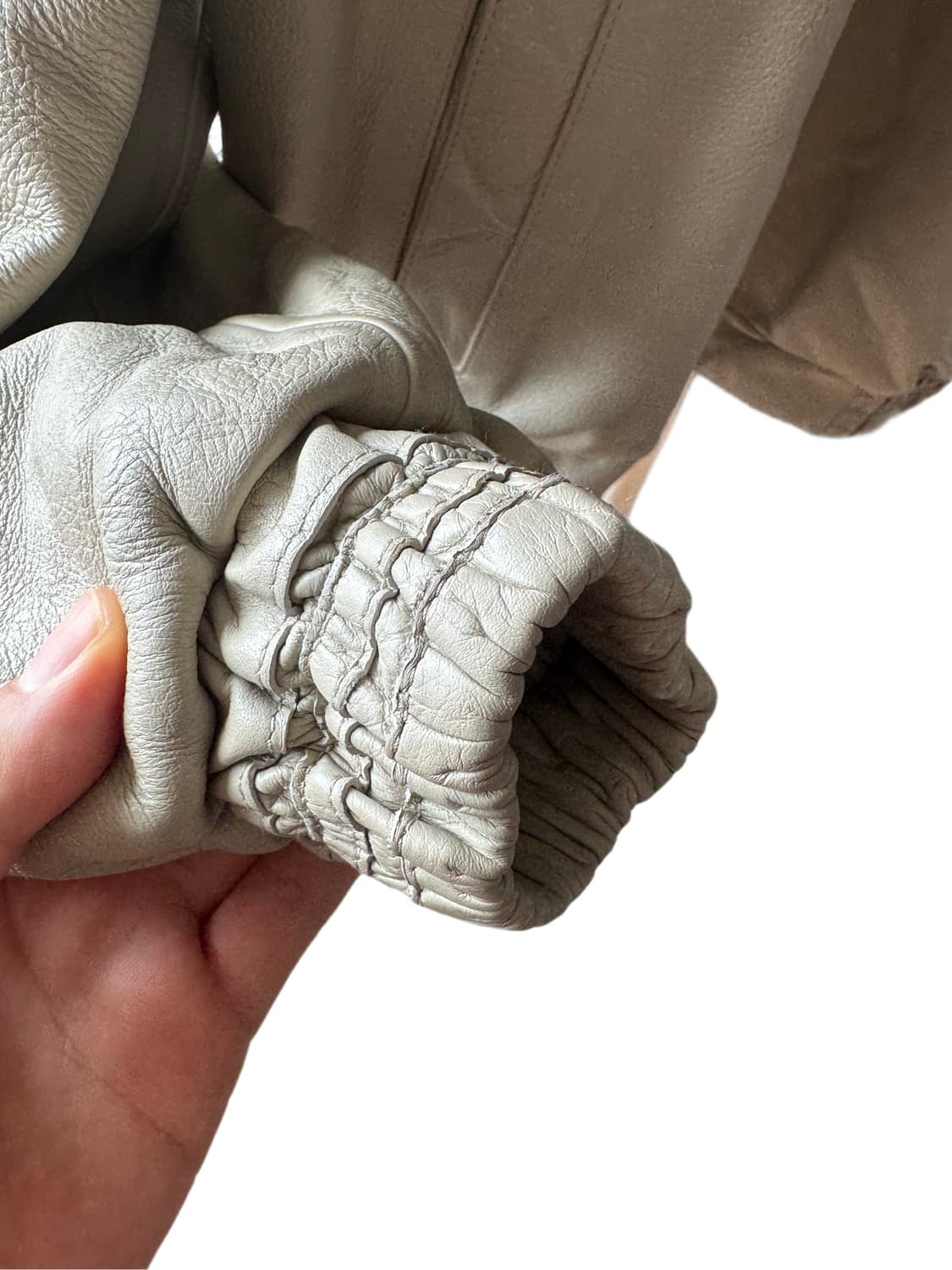 [L] 렉토(RECTO) 카우하이드 가죽 자켓 (크림/베이지) 상품이미지8