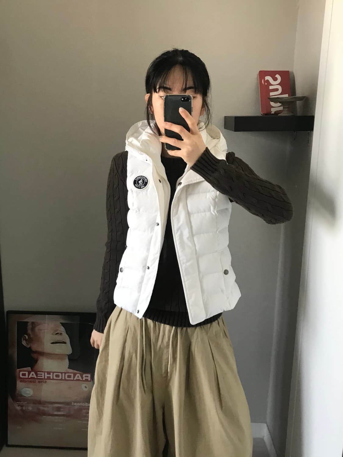 아베크롬비 패치 로고 화이트 후드 패딩 조끼  상품이미지3