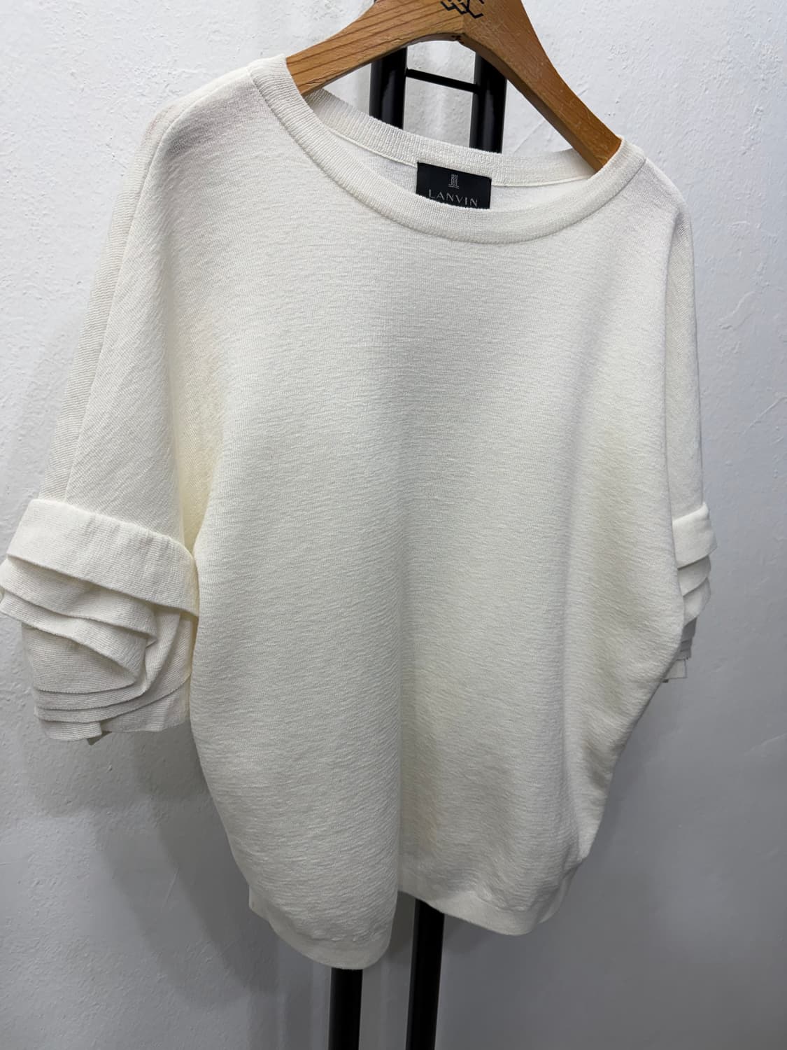 정품) LANVIN 랑방 한섬 24ss 화이트 니트티 82 상품이미지2