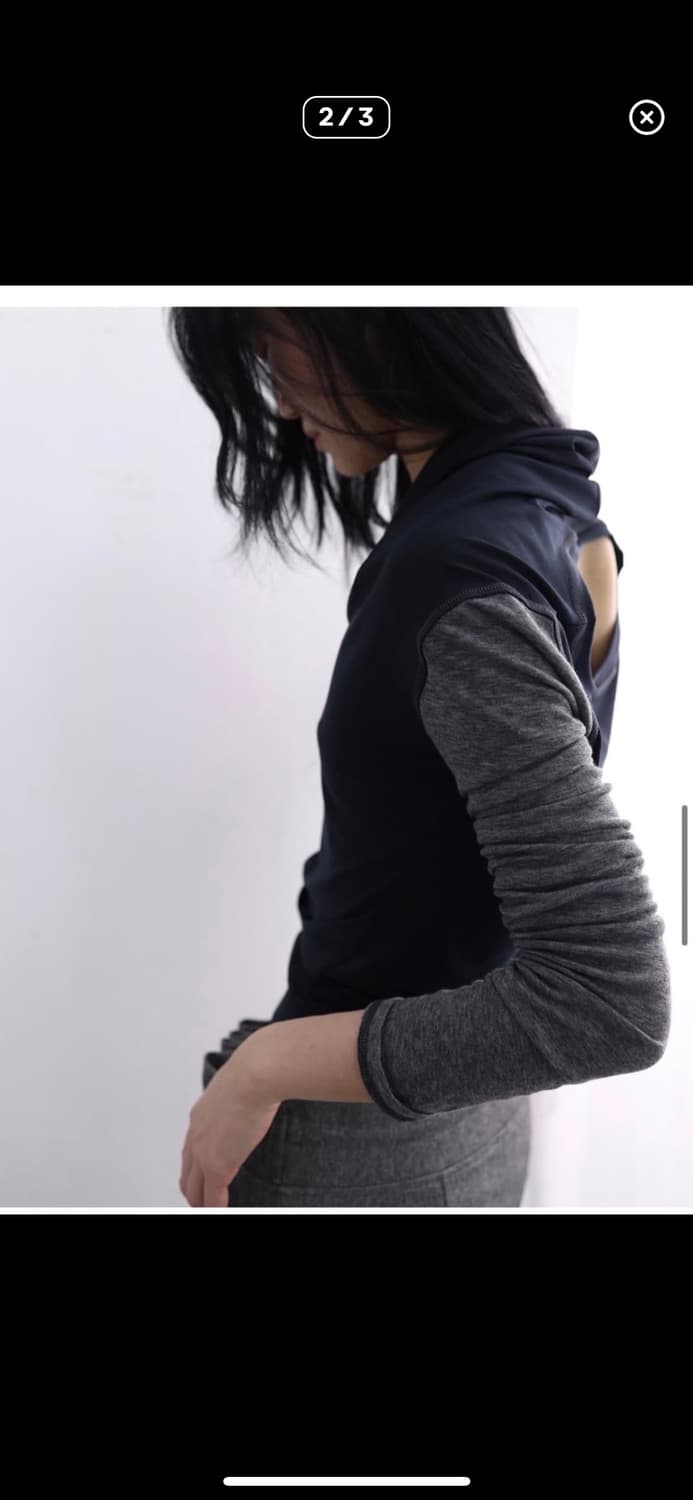 울리카 상투스 백플레어 탑 상품이미지2
