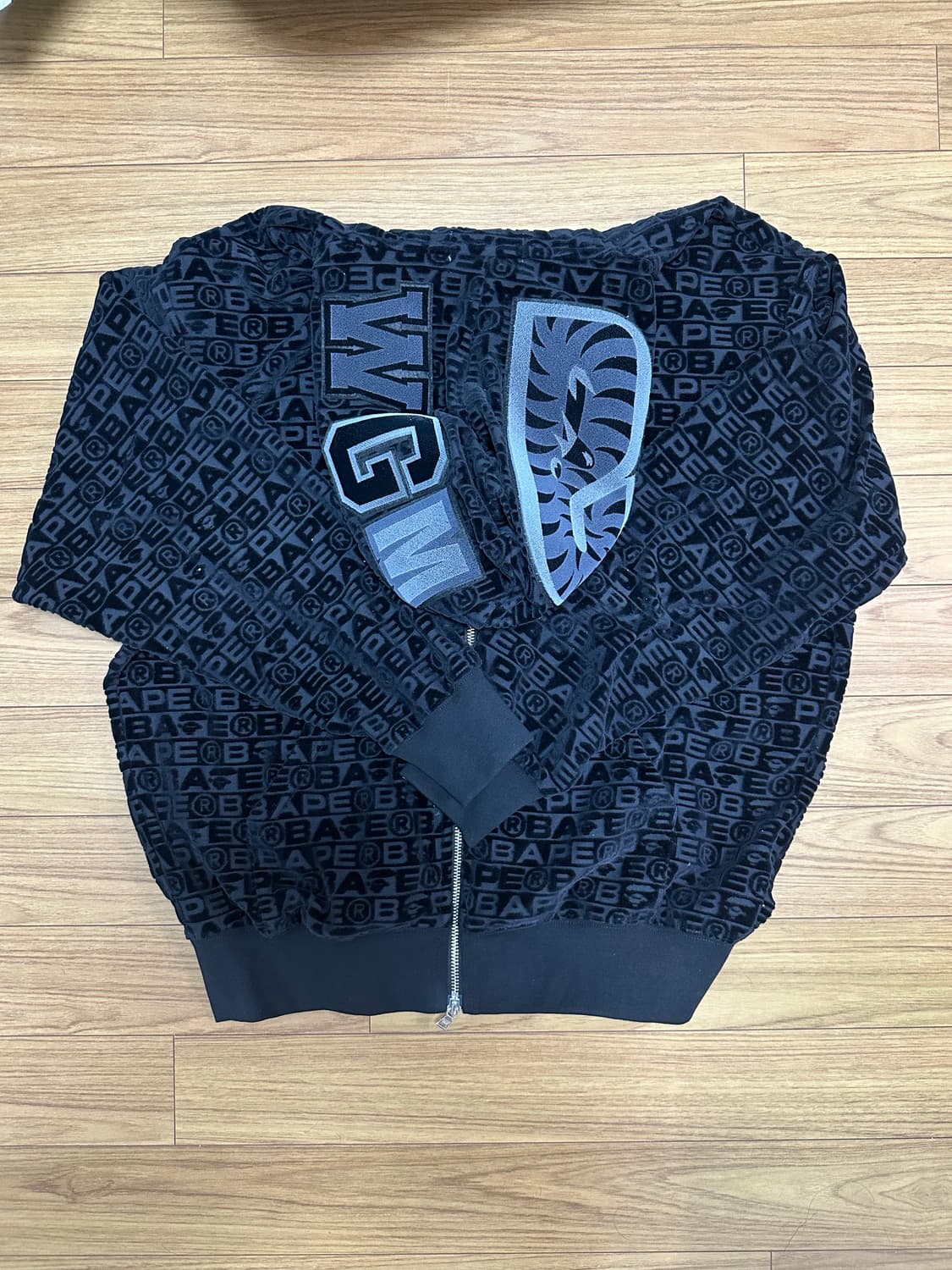 베이프 럭스패턴 샤크후드 블랙 상품이미지3