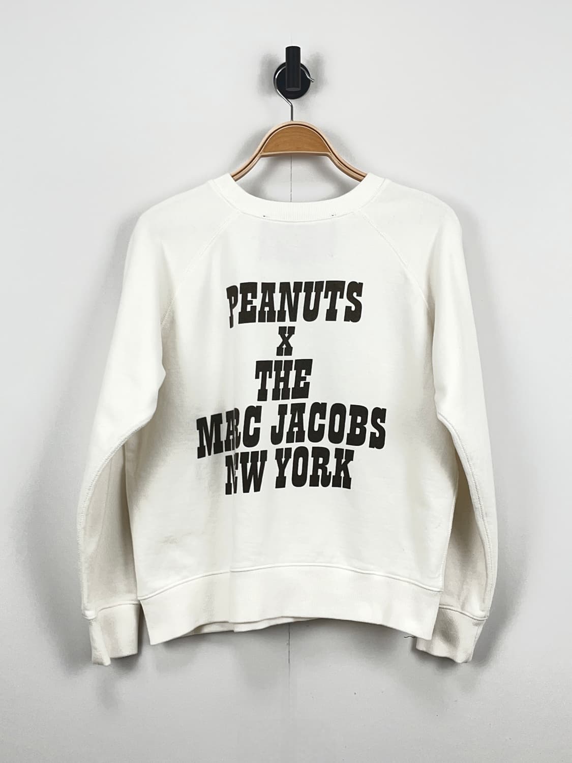 피너츠 x 더 마크 제이콥스 스누피 서핑 맨투맨 상품이미지3