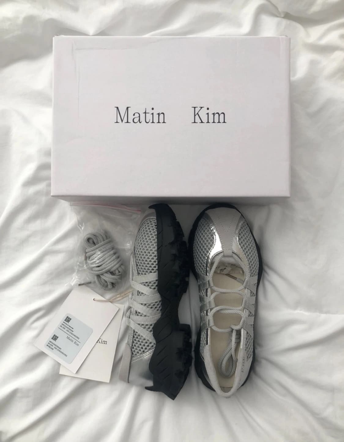 마뗑킴 메쉬 발레 스니커즈 240 상품이미지1
