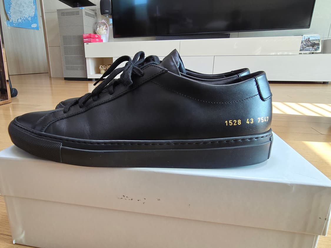 커먼 프로젝트 오리지날 아킬레스 로우 블랙

EU43 팝니다 상품이미지5