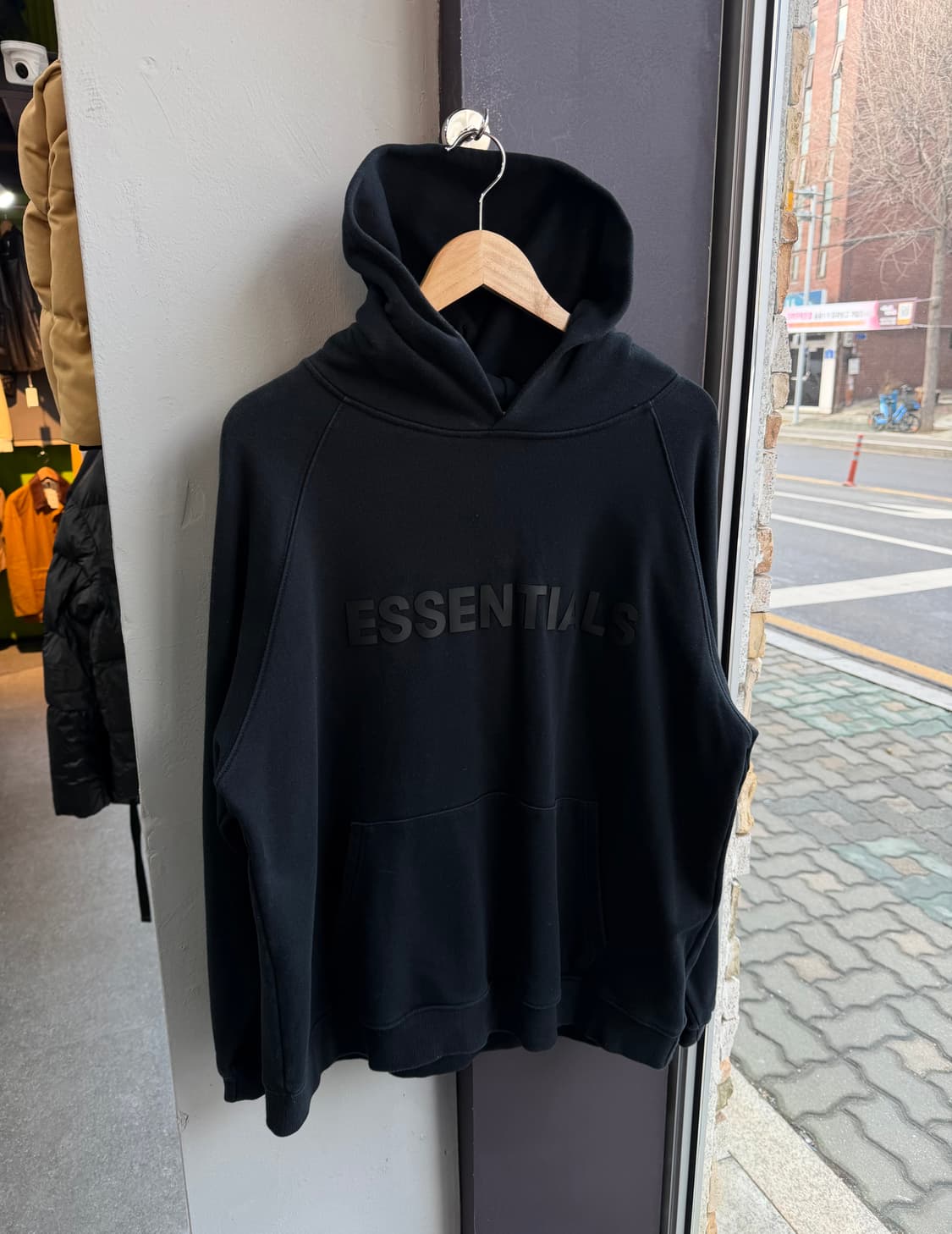 L/ 피어오브갓 에센셜 프론트로고 후드티 상품이미지2
