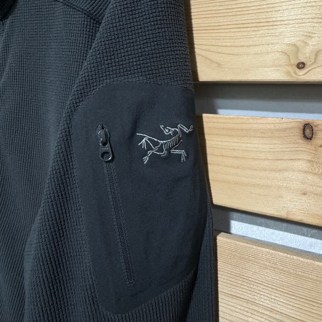 아크테릭스 LT델타 집업 상품이미지2