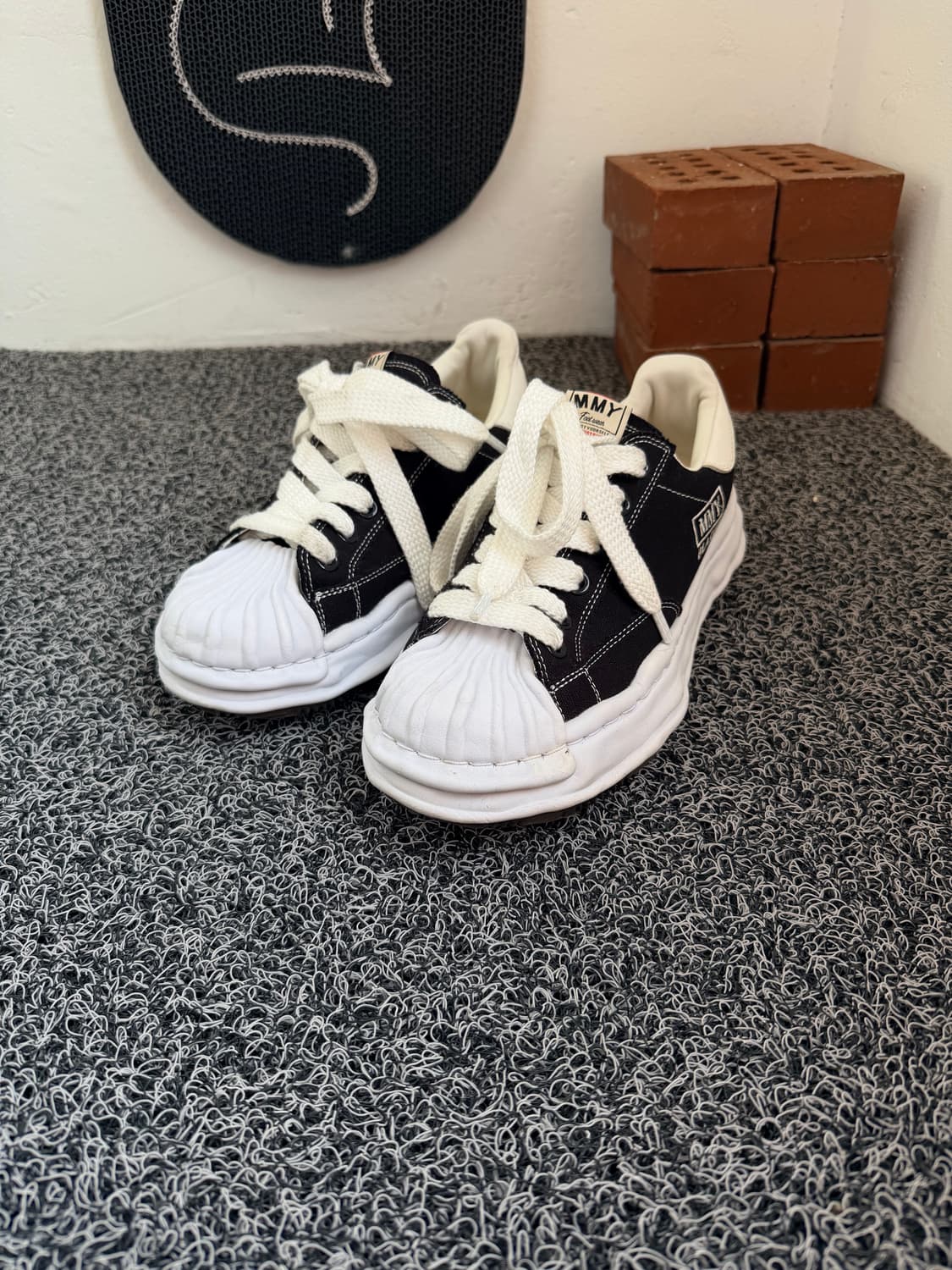 메종 미하라 야스히로 블레이키 블랙 상품이미지1