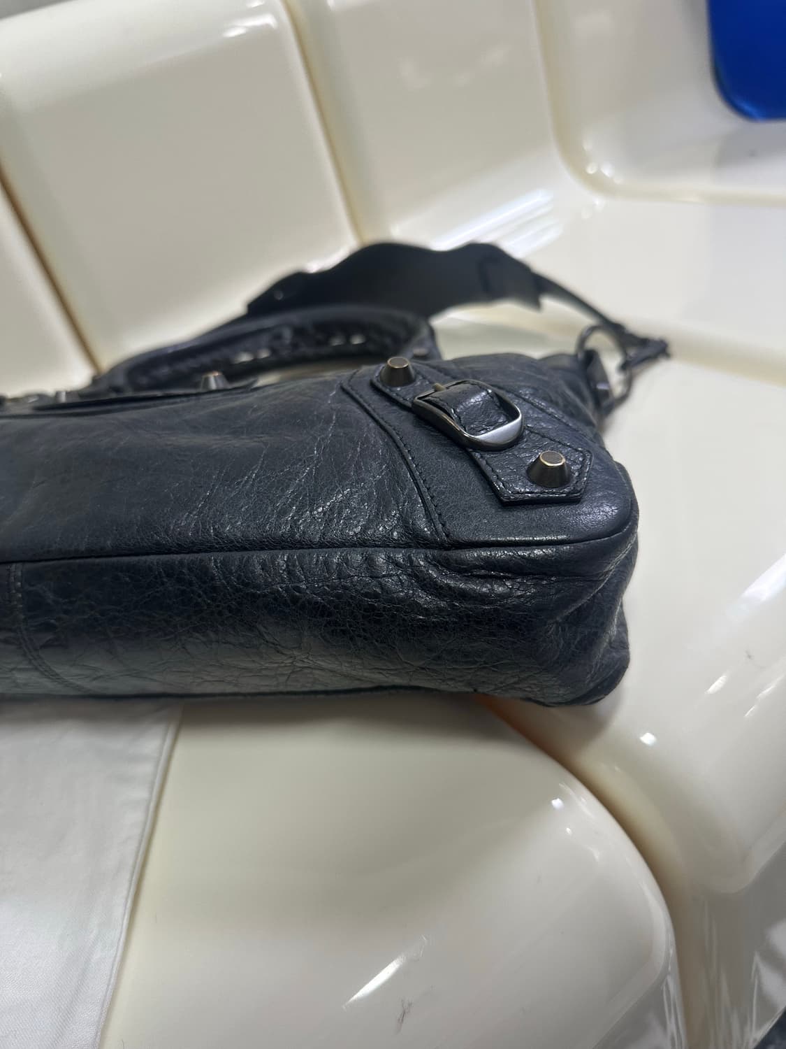 [A 정품] 발렌시아가 시티 모터백 퍼스트 블랙 상품이미지4