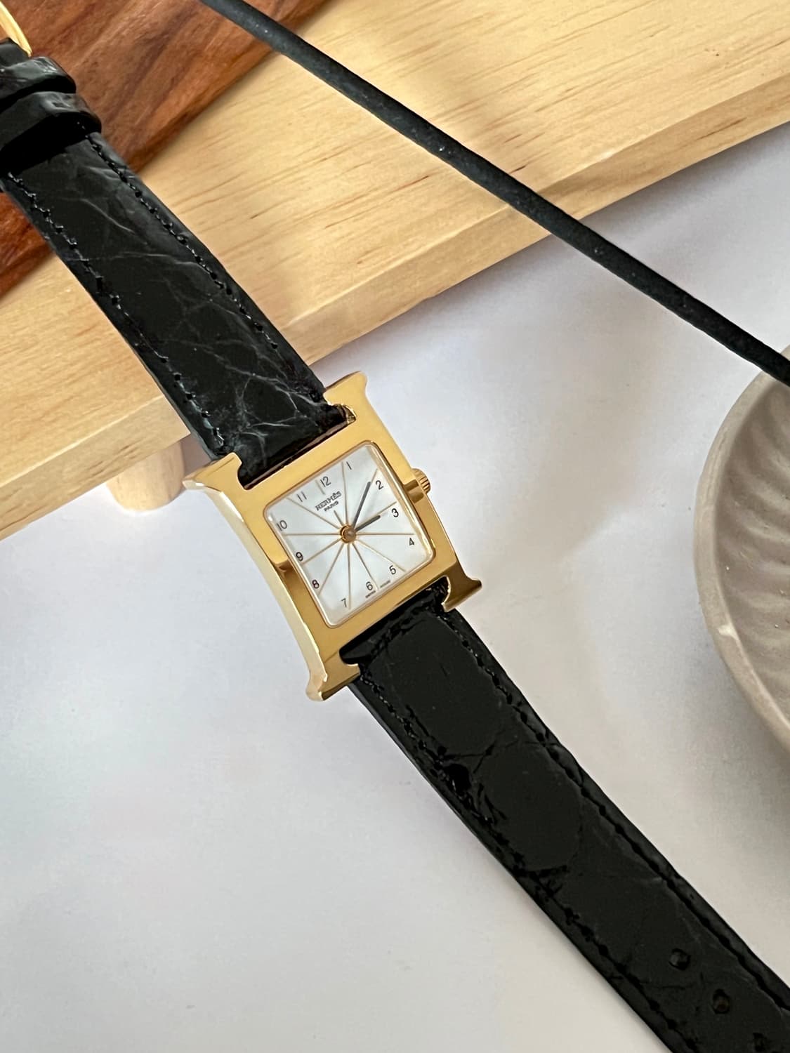 에르메스 H 아워 PM 골드 베젤 레더 시계 / 정품감정 케어  상품이미지2