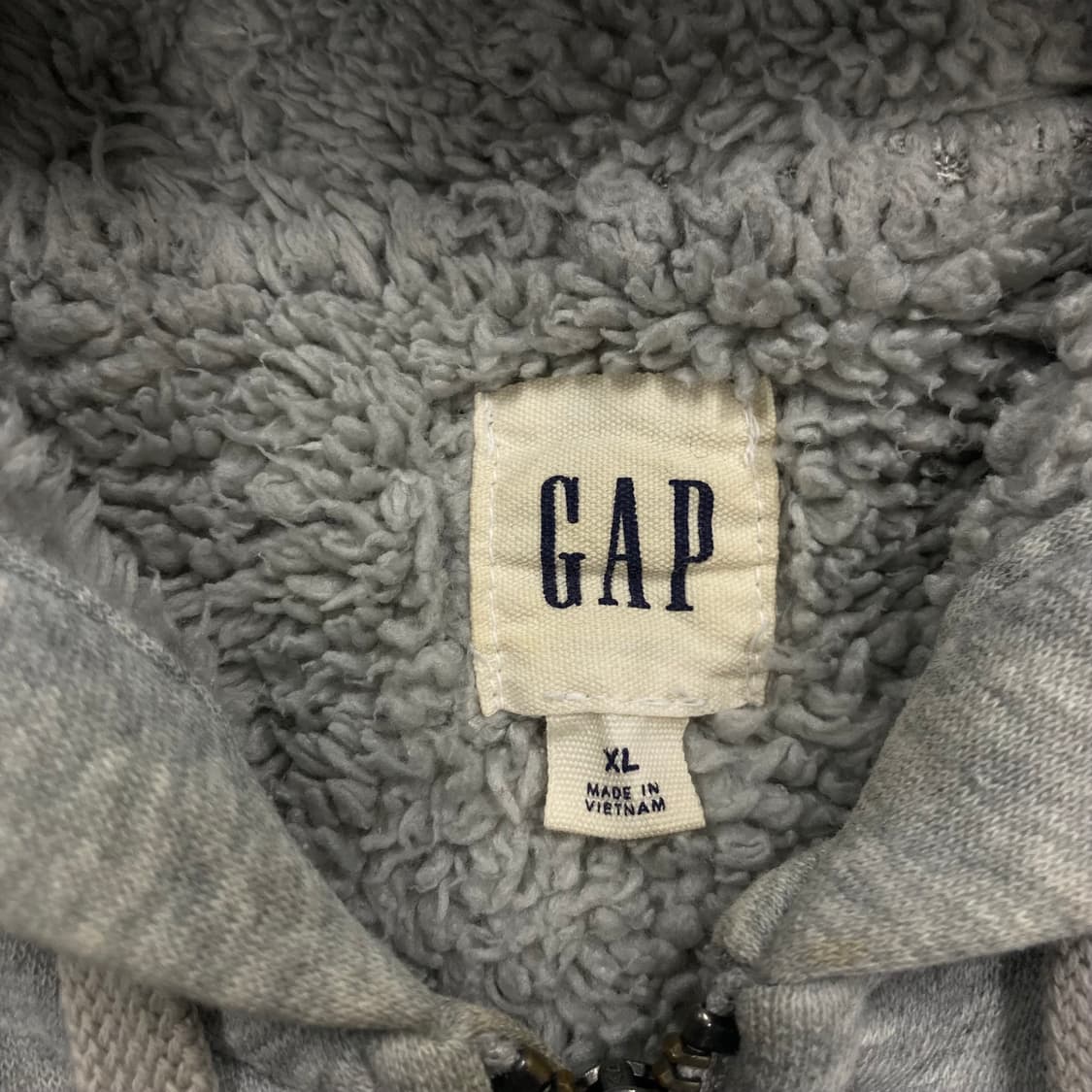 GAP 그레이 컬러 스펠아웃 빅로고 기모 후드 집업 상품이미지3