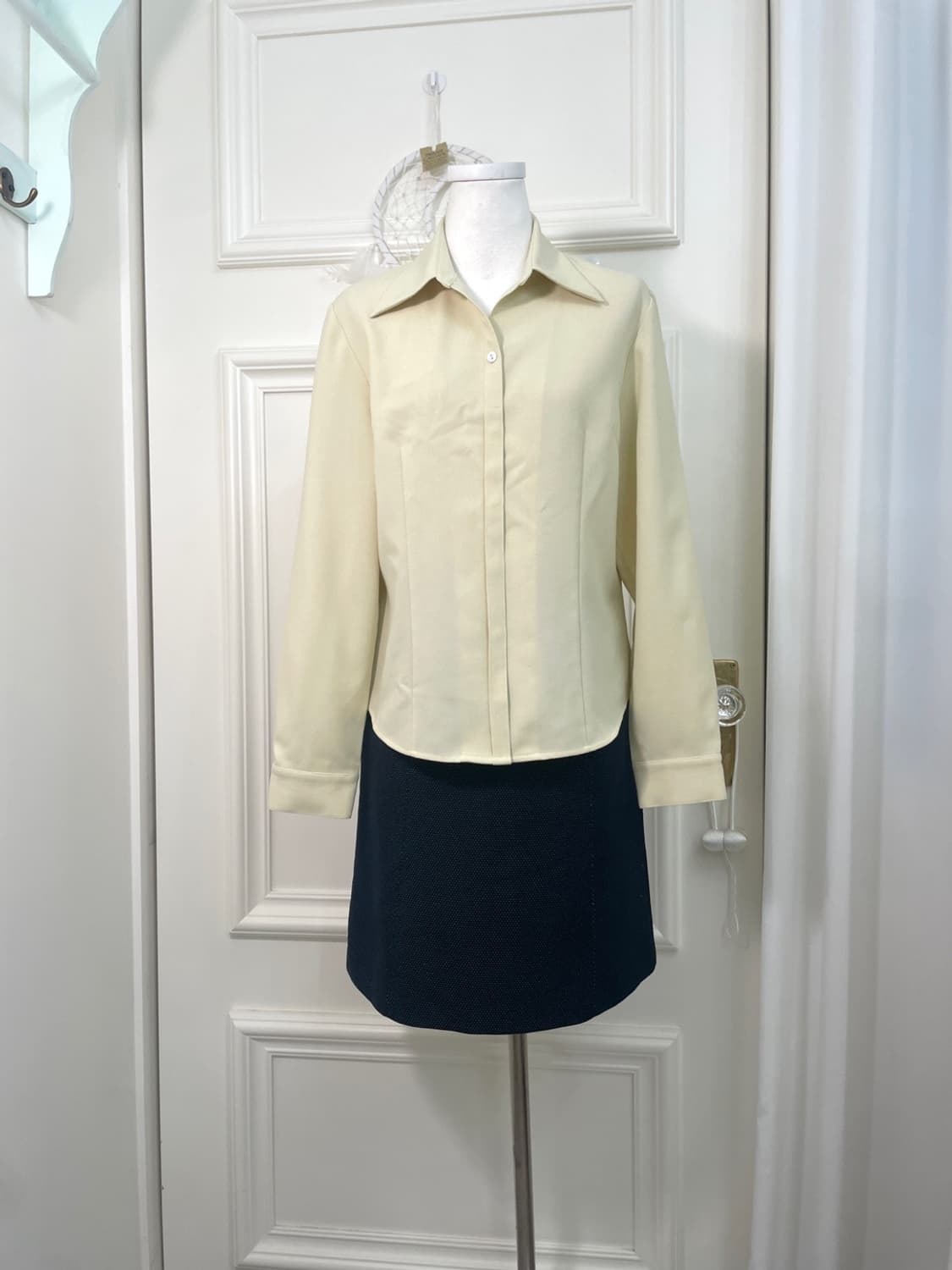 mute yellow basic spring shirt(size-11) 상품이미지2