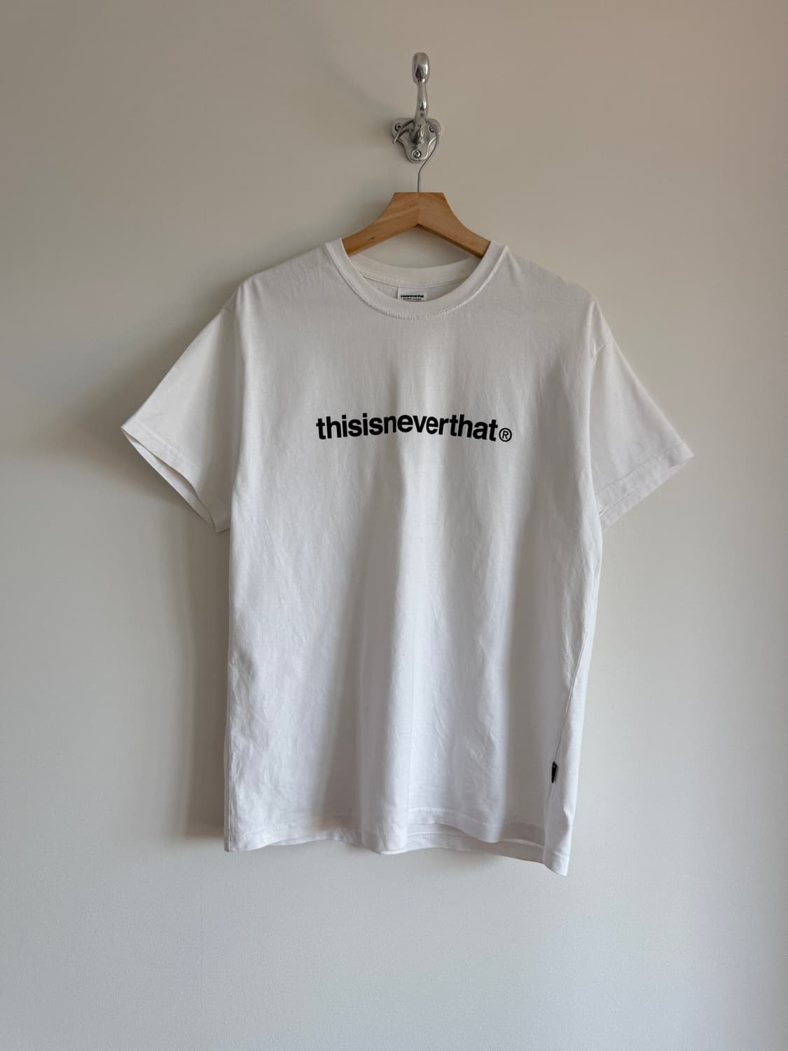 디스이즈네버댓(thisisneverthat) 반팔 티셔츠 상품이미지1