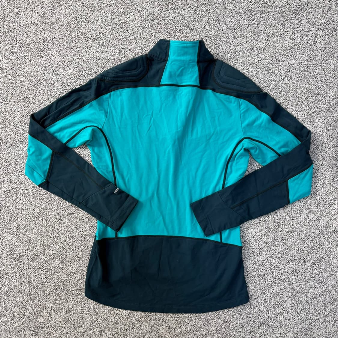 S 살로몬 등산 기능성 반집업 긴팔티 0402J 상품이미지4