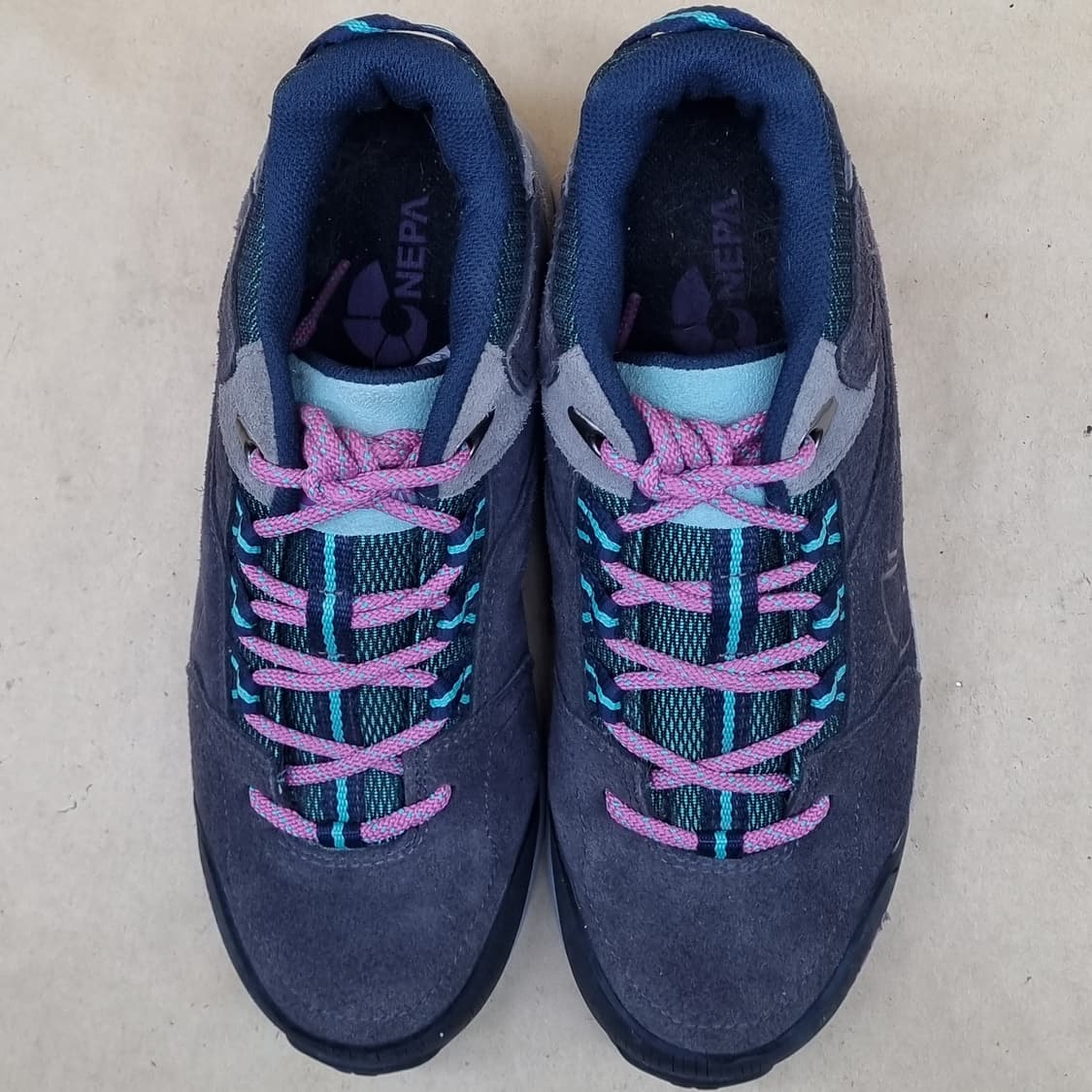 네파 여성등산화230 상품이미지2