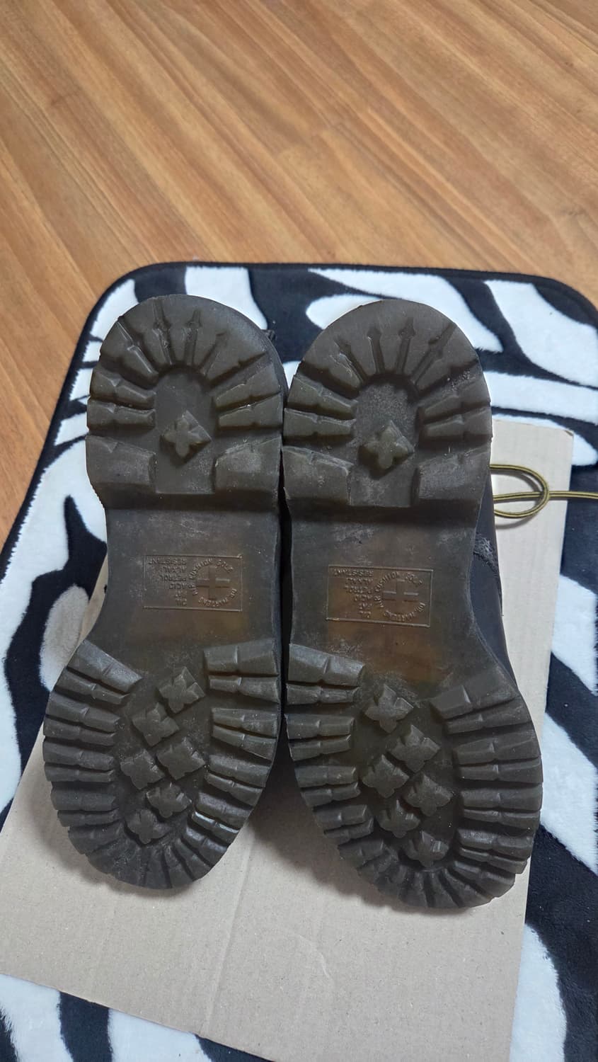 닥터마틴 블랙 워커 부츠 상품이미지5