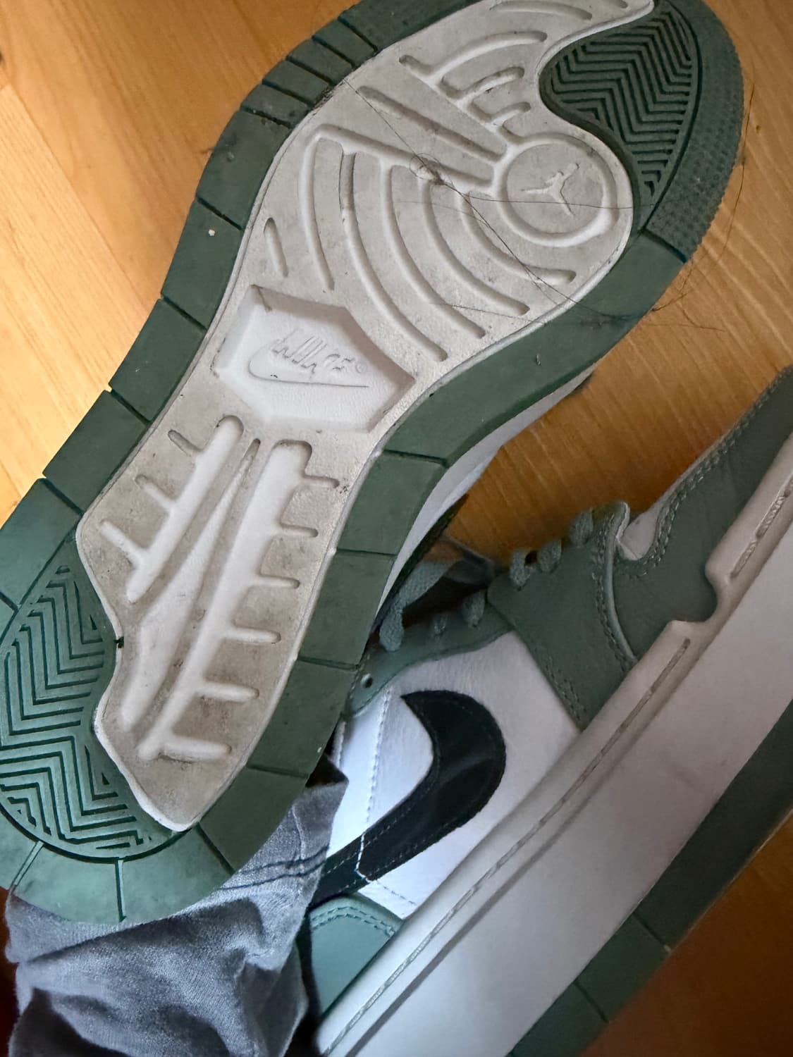 조던 1 엘리베이트 로우 제이드 230 상품이미지4