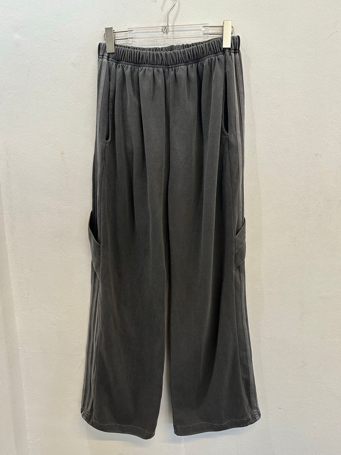 Vintage track pants 상품이미지1