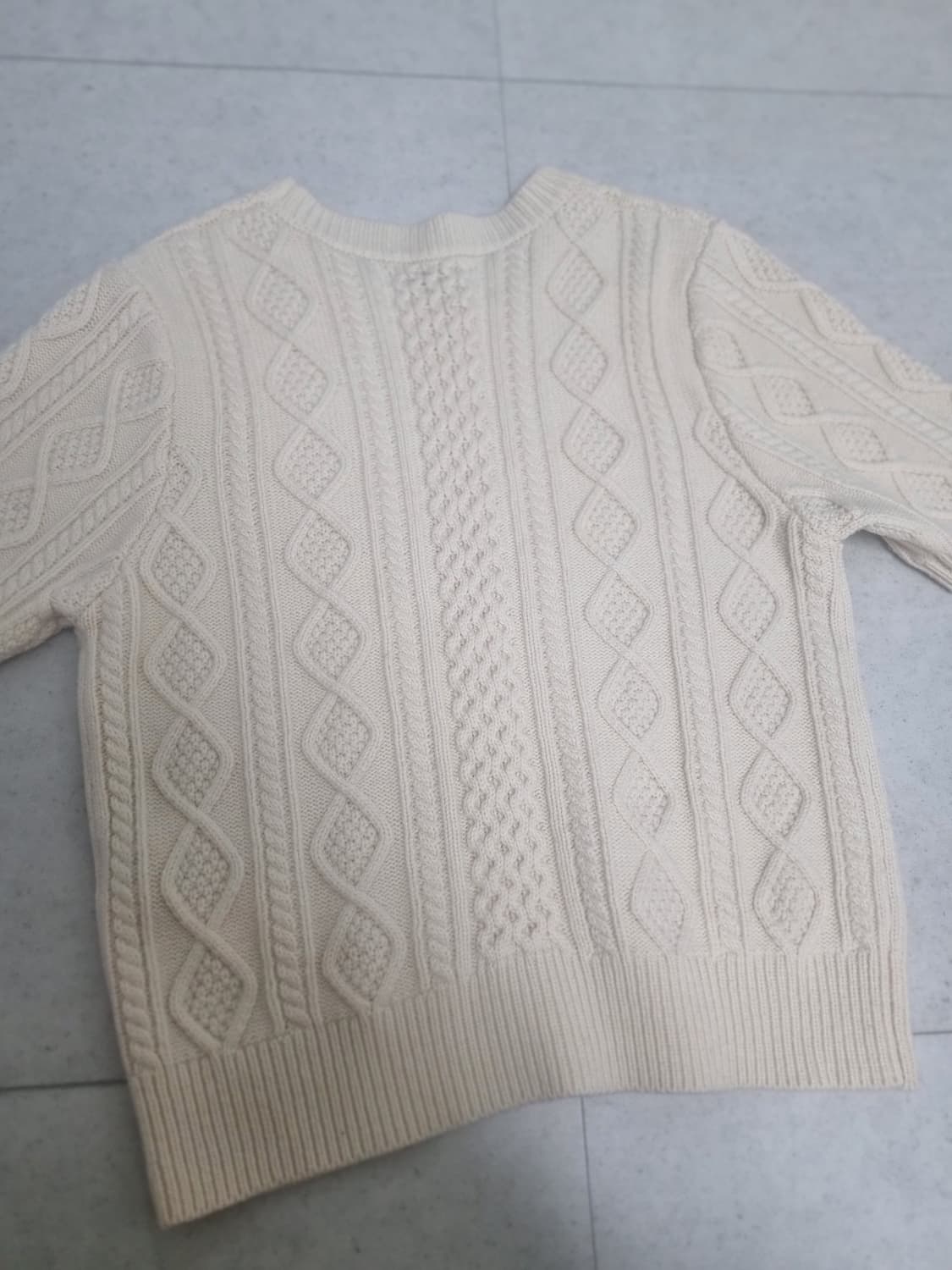 룩캐스트 케이블 반팔 니트 상품이미지7