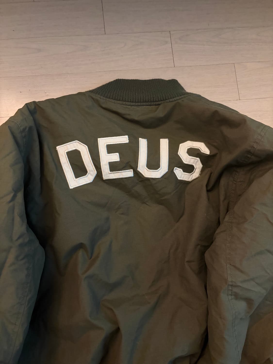 데우스 봄버 M 상품이미지1