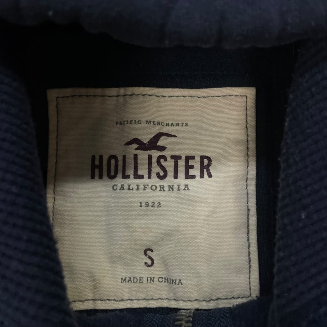 홀리스터 사이드 로고 후드집업 네이비 상품이미지5