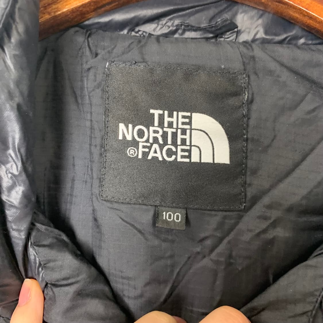 노스페이스 블랙 퀼팅 경량 패딩 상품이미지9