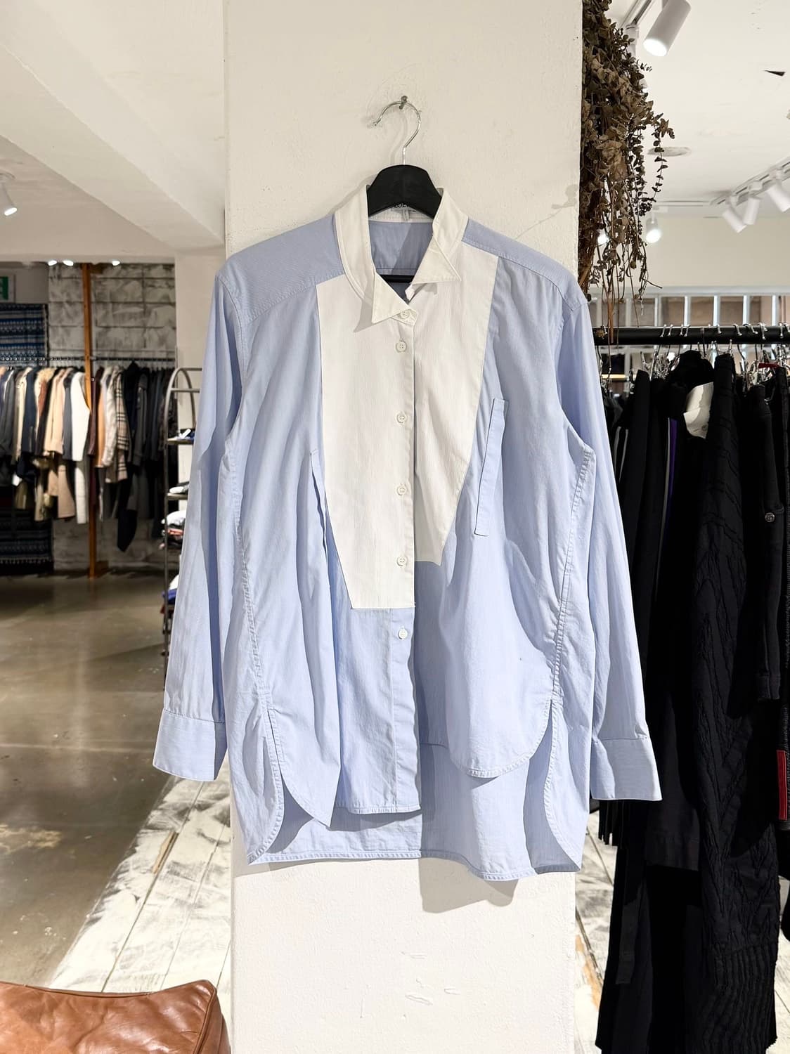 로에베 블루 화이트 언발란스 오버핏 셔츠 상품이미지1