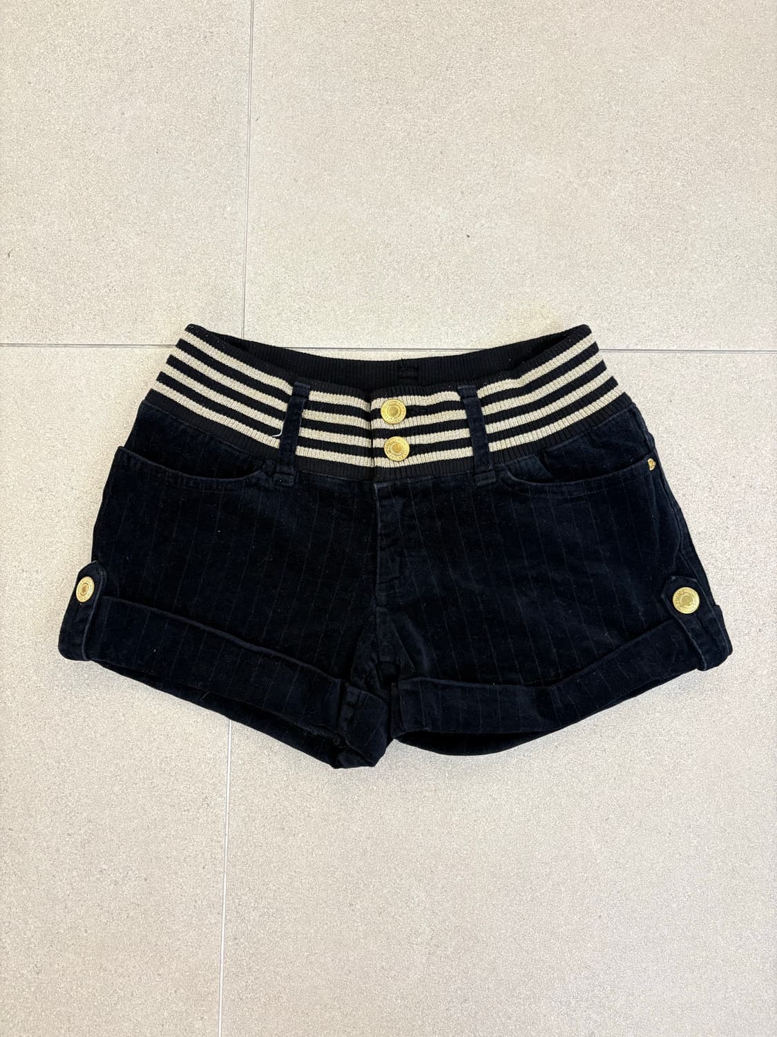 벨벳 스트라이프 숏팬츠 상품이미지1