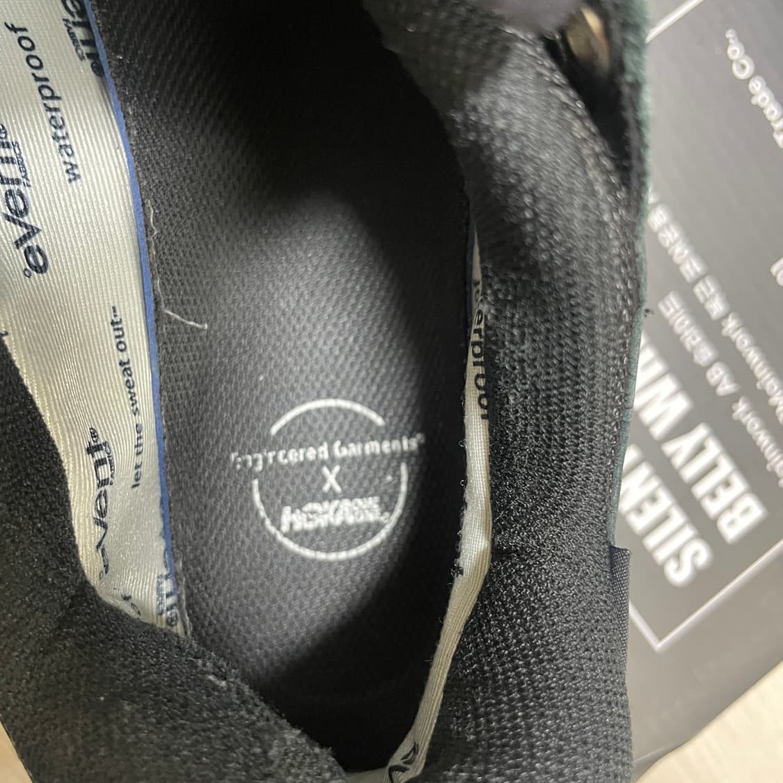 호카 X 엔지니어드 가먼츠 토르 울트라 로우 블랙 (265) 상품이미지9