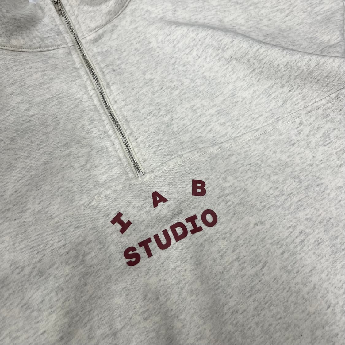 아이앱 스튜디오 하프 집업 오트밀 버건디 상품이미지7