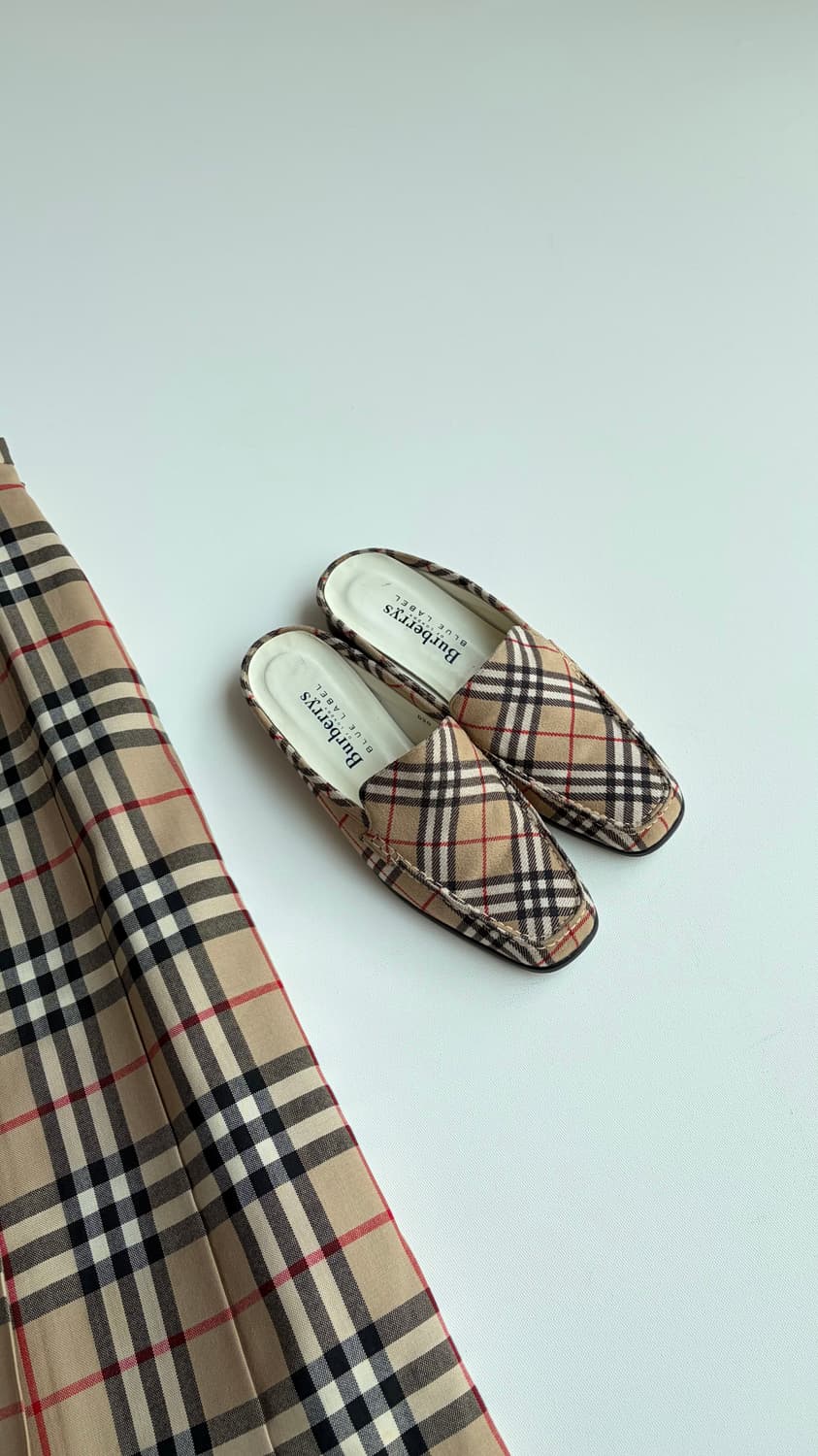 버버리 체크뮬 로퍼 상품이미지1