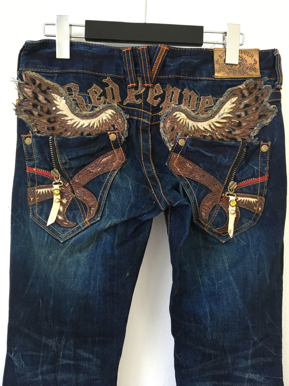 Red pepper back patch point denim pants 상품이미지6