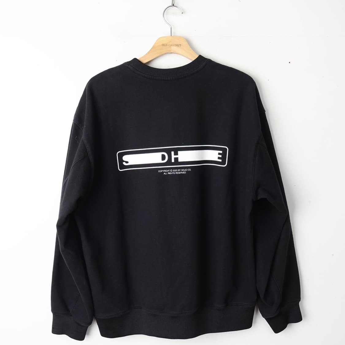 100/솔리드옴므 백로고 맨투맨 상품이미지2