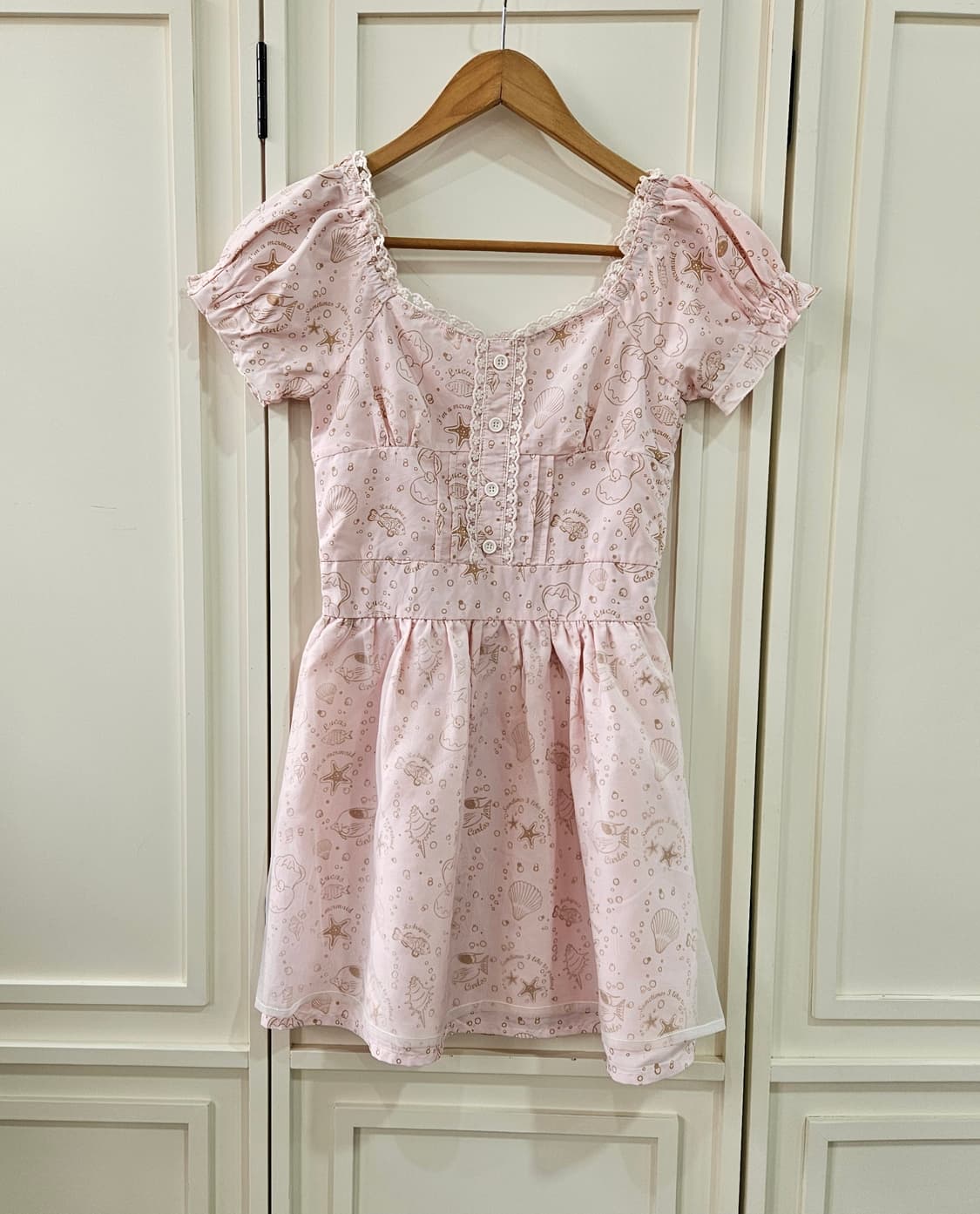 펜더리(Penderie) 머메이드 프린트 퍼프 원피스 상품이미지1