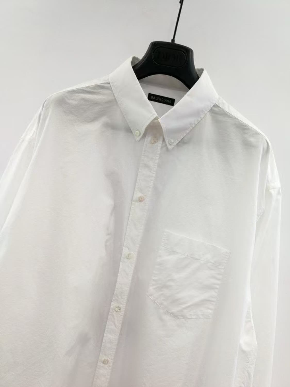[판매] 발렌시아가 오버사이즈 로고 셔츠 - 화이트 상품이미지2