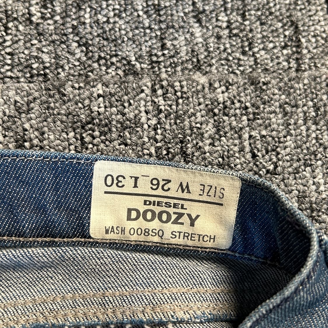 디젤 Doozy 로우라이즈 스트레이트 데님 팬츠 상품이미지7