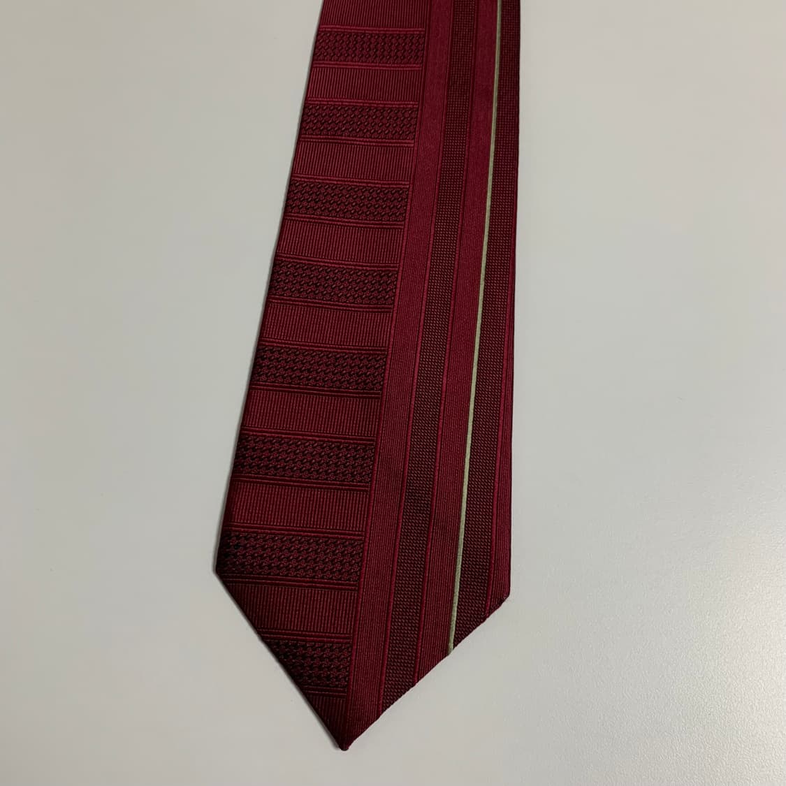 발렌시아가(BALENCIAGA) 결혼식룩 명품넥타이 100실크 A+등급 상품이미지10